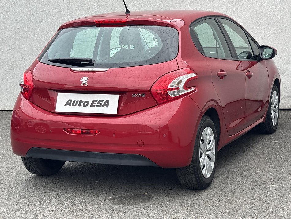 Peugeot 208 1.0i 