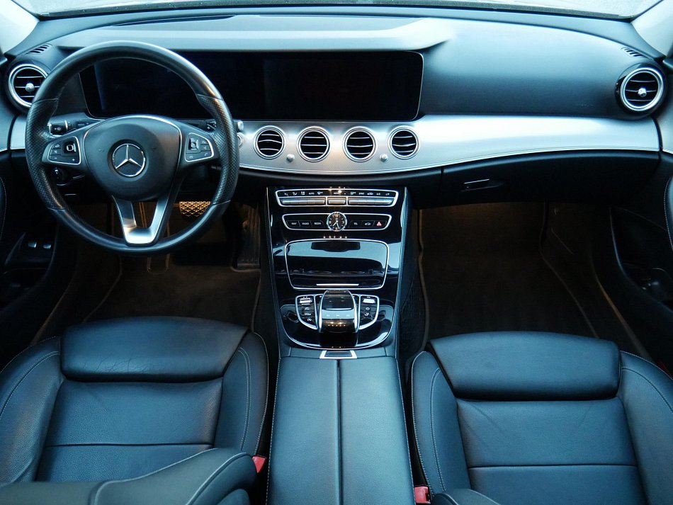 Mercedes-Benz Třída E 2.0CDi  E200