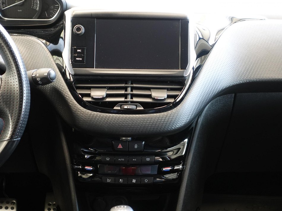 Peugeot 2008 1.2PT GT Line