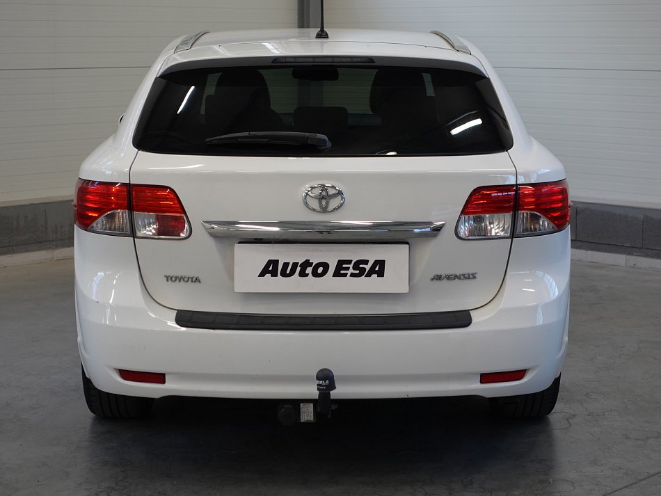 Toyota Avensis 2.0D-4D 