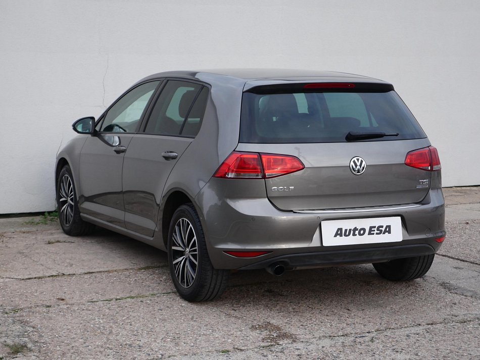 Volkswagen Golf 1.2 TSi 