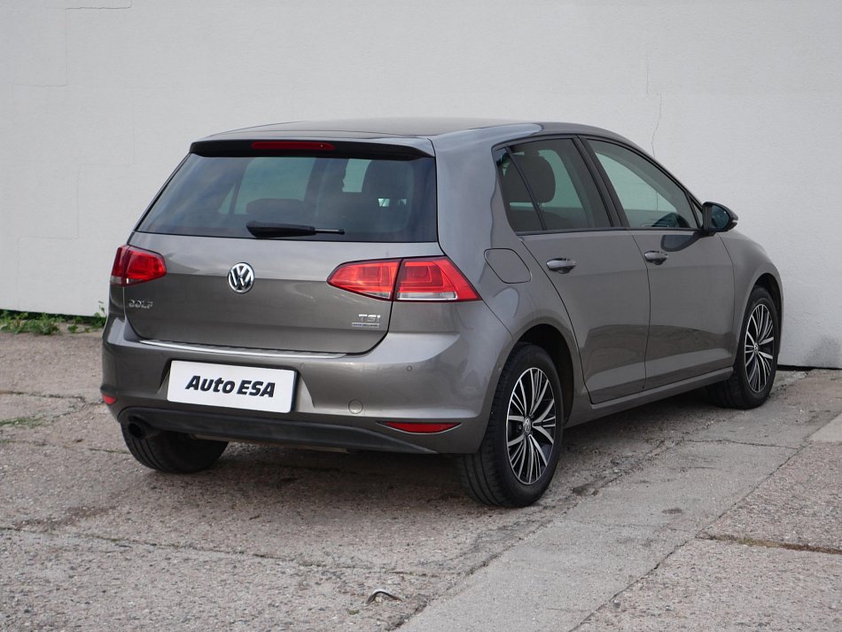 Volkswagen Golf 1.2 TSi 