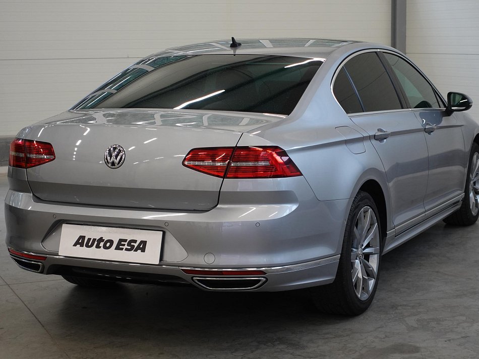 Volkswagen Passat 1.4TSi Highline