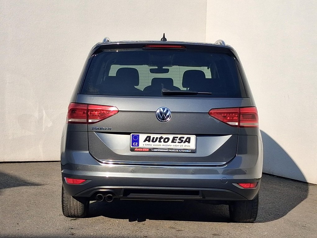 Volkswagen Touran 2.0 TDi 