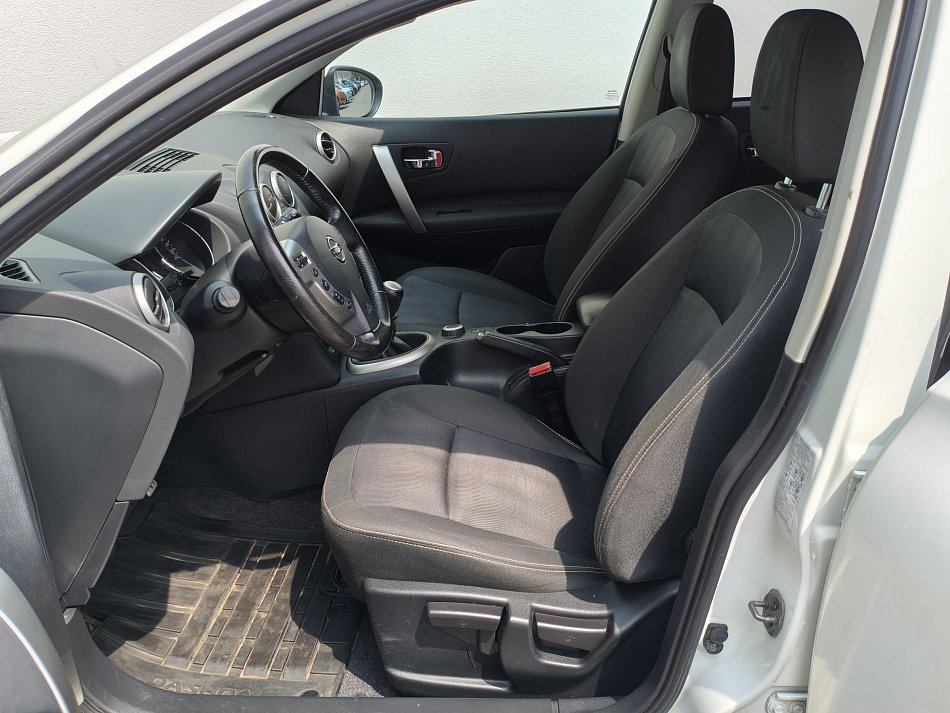 Nissan Qashqai 2.0i Acenta 4x4