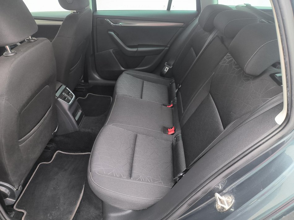 Škoda Octavia III 1.5 TSi Clever