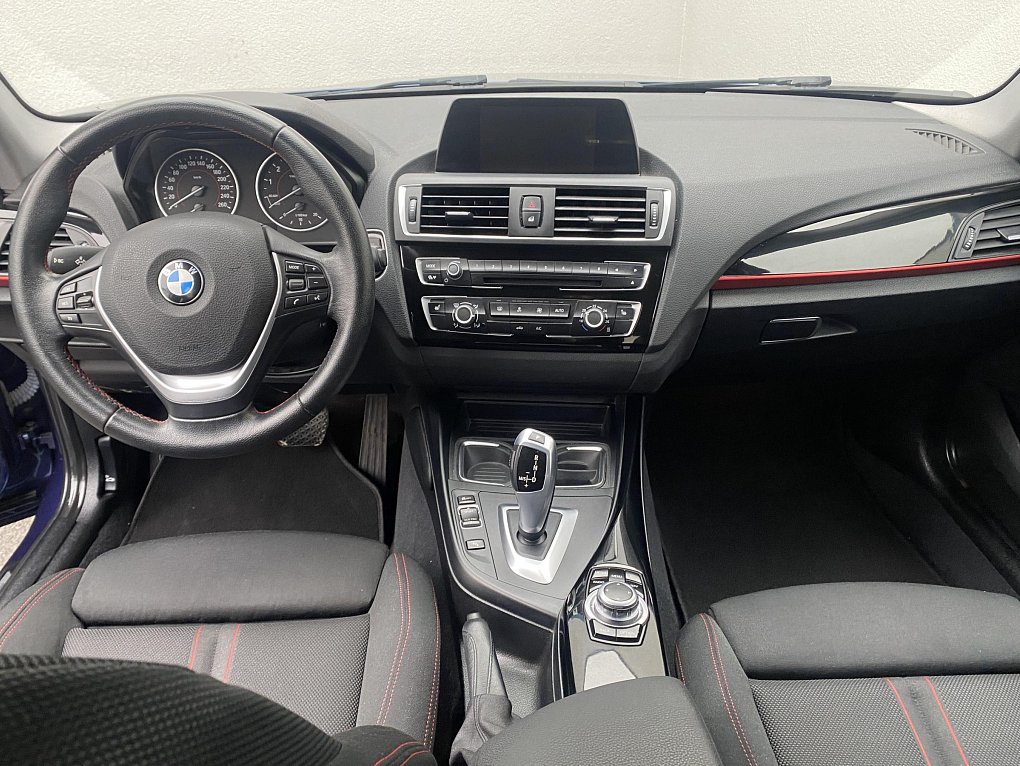 BMW Řada 1 1.5i Sport Line 118i