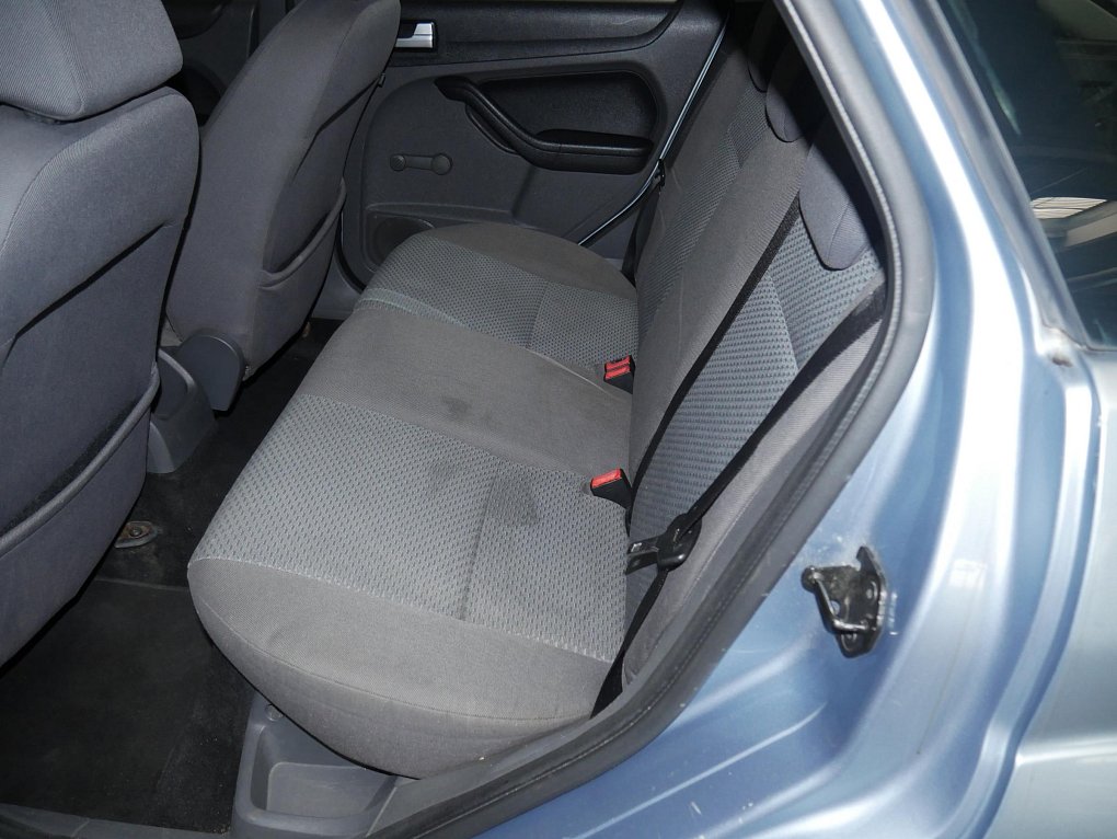 Ford Focus 1.6i 