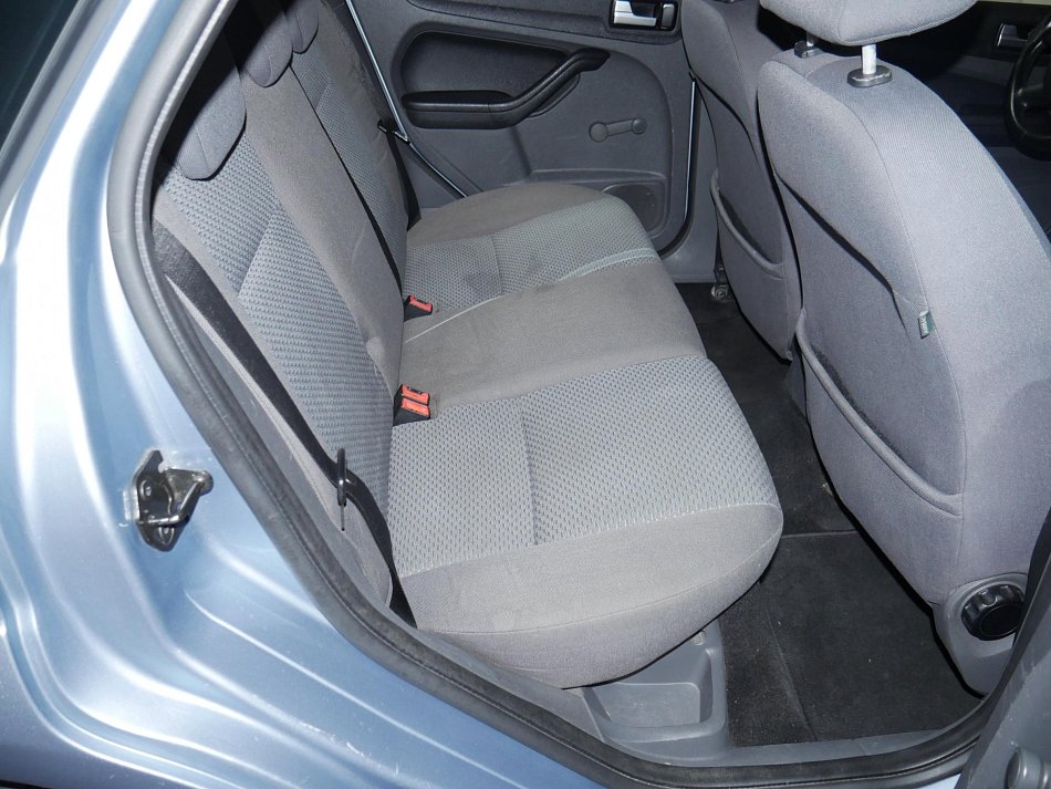 Ford Focus 1.6i 