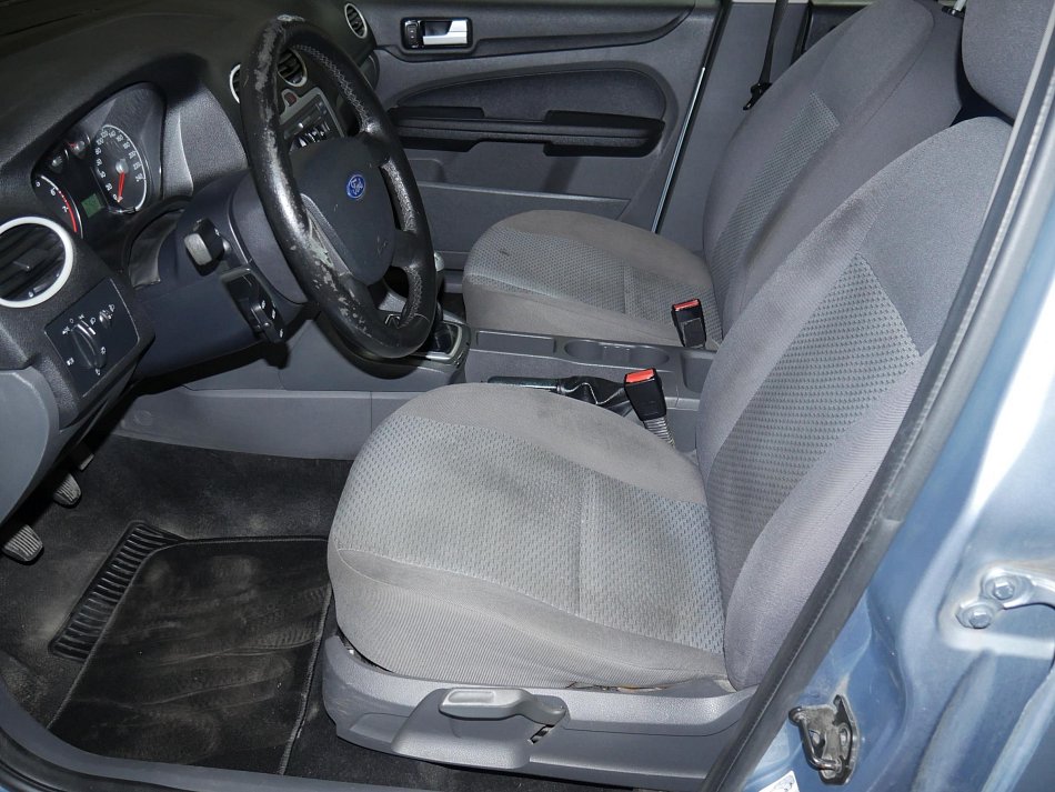 Ford Focus 1.6i 