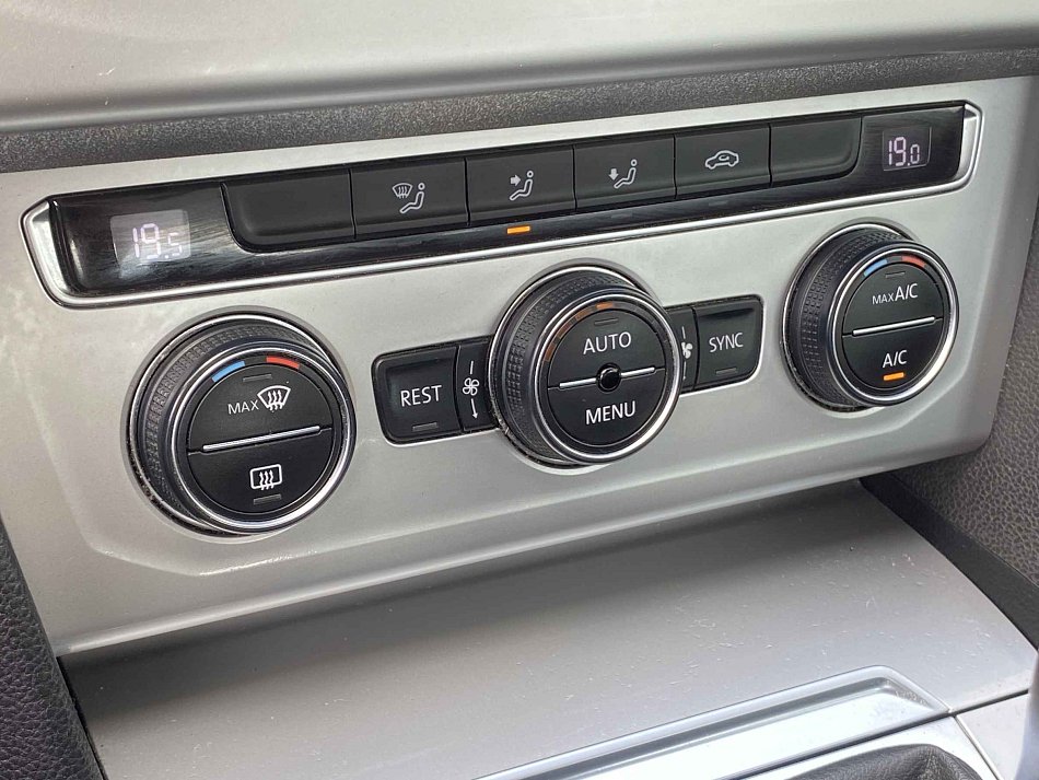 Volkswagen Passat 2.0TDi 