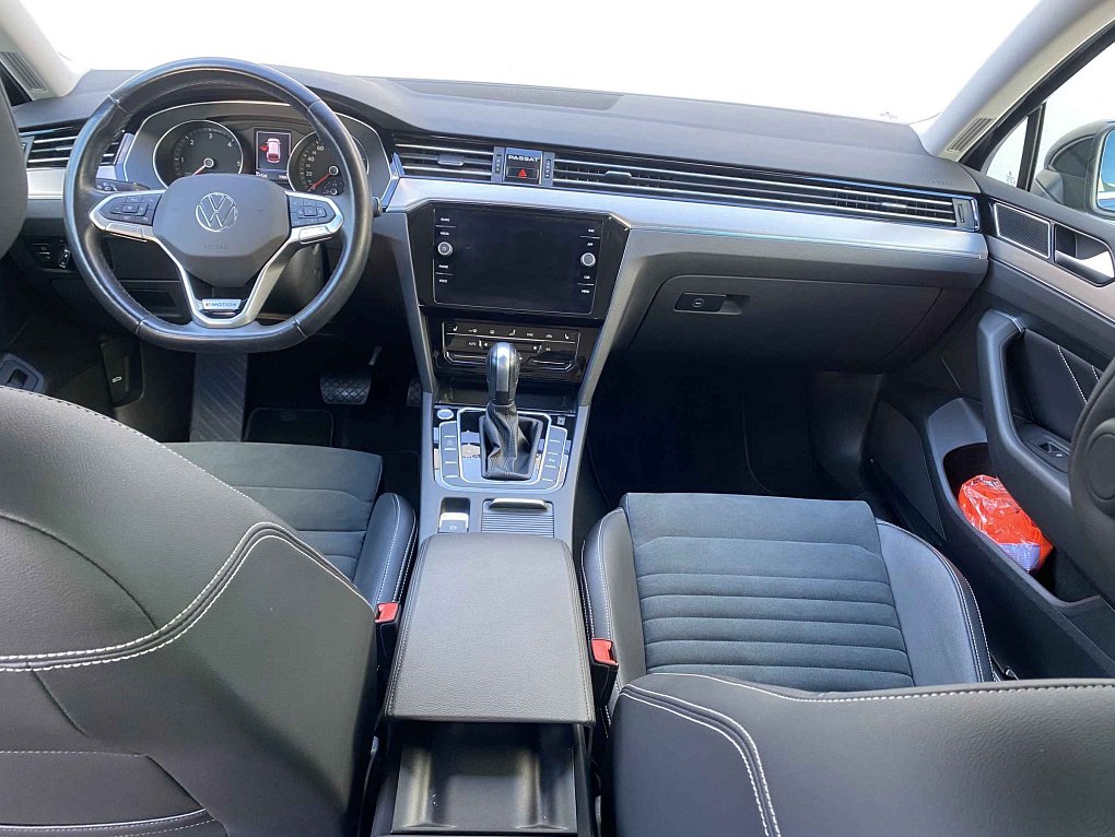 Volkswagen Passat 2.0 TDi Elegance 4x4