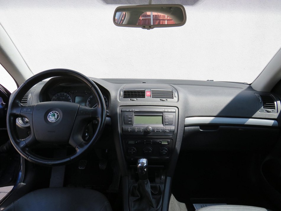 Škoda Octavia II 2.0 FSI 