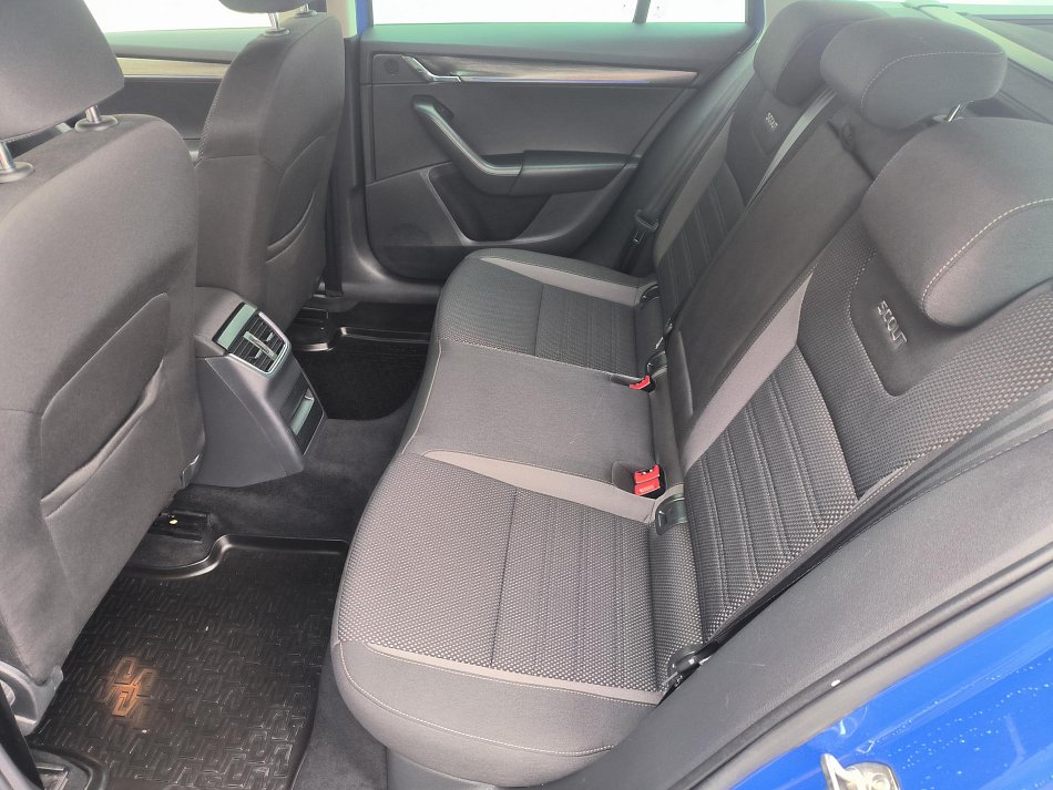 Škoda Octavia III 2.0 TDi Scout 4x4
