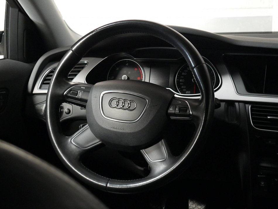 Audi A4 2.0 TDi 