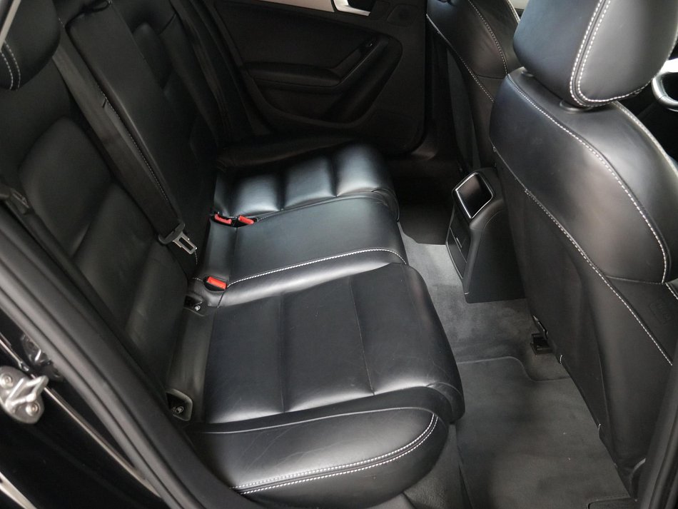 Audi A4 2.0 TDi 