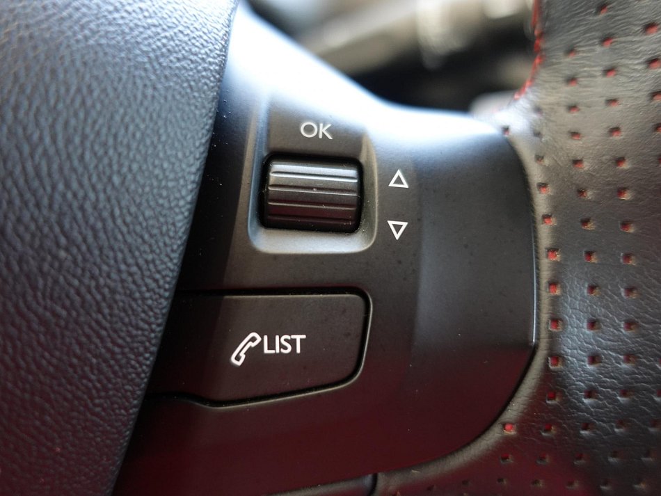 Peugeot 2008 1.2PT 