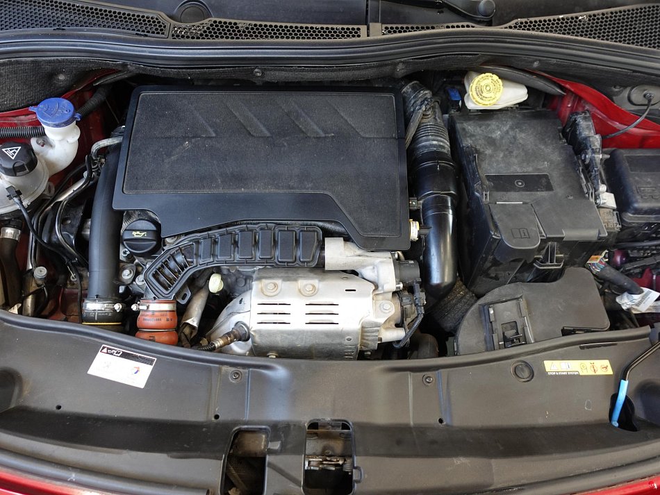 Peugeot 2008 1.2PT 