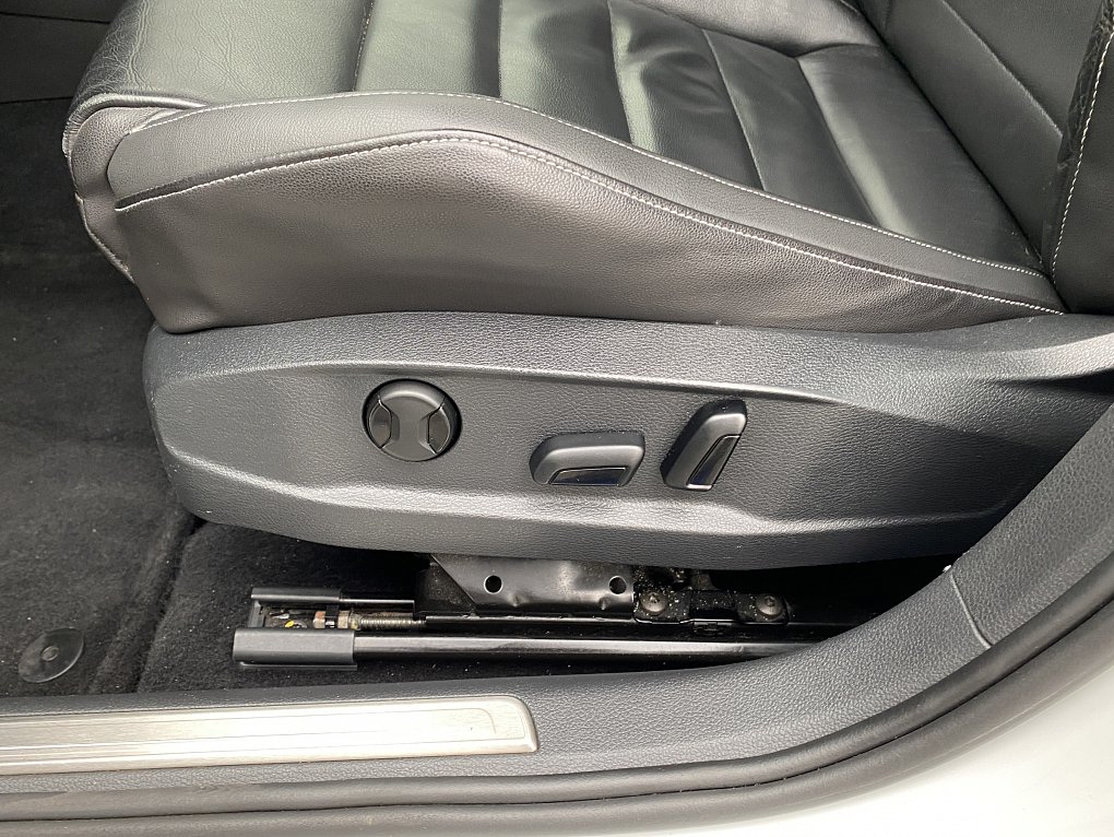 Volkswagen Golf 2.0TDi  GTD