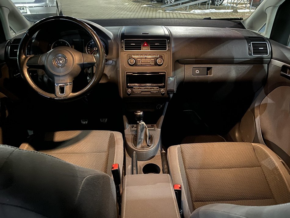 Volkswagen Touran 2.0TDi 