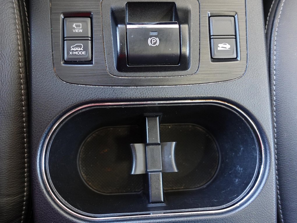 Subaru Outback 2.5i  4x4