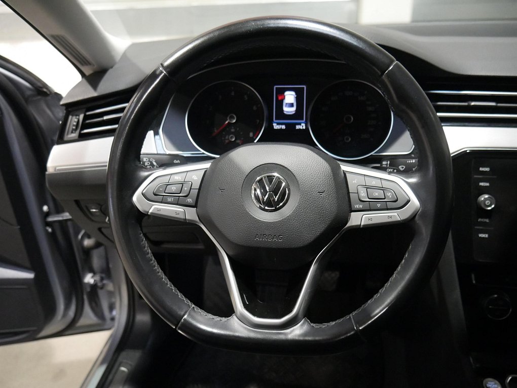 Volkswagen Passat 2.0 TSi Elegance