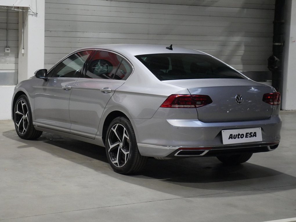 Volkswagen Passat 2.0 TSi Elegance