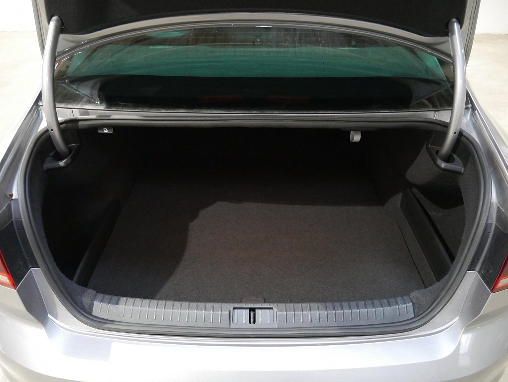 Volkswagen Passat 2.0 TSi Elegance