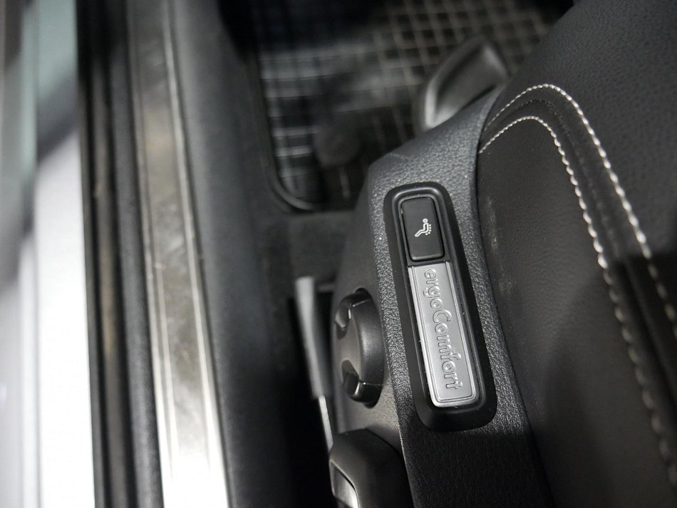 Volkswagen Passat 2.0 TSi Elegance