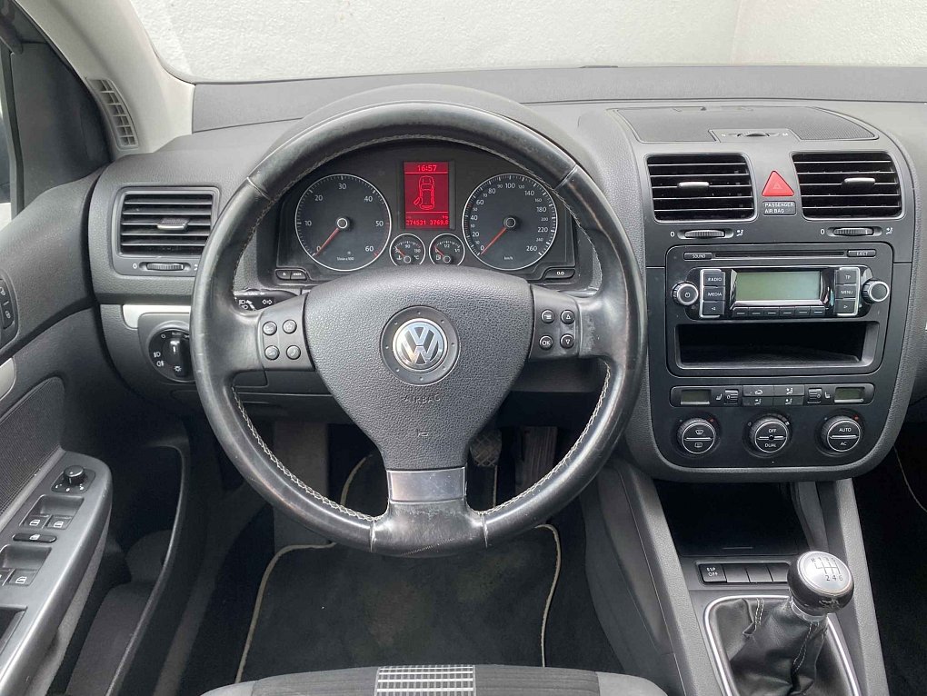 Volkswagen Golf 1.9TDI 