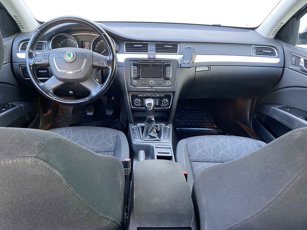 Škoda Superb II 2.0TDi Family 4x4