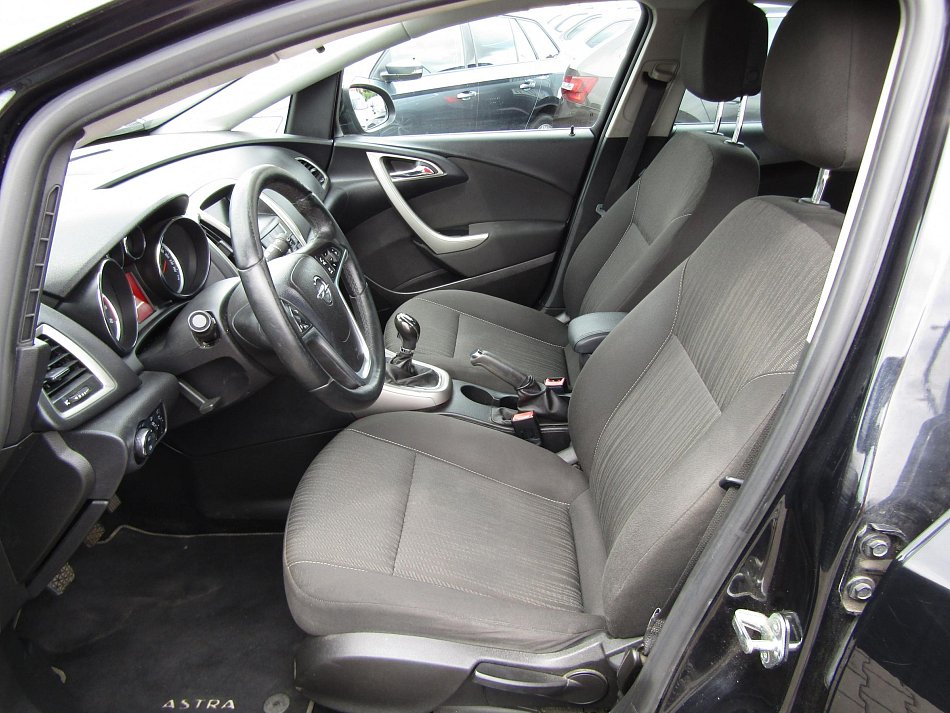 Opel Astra 1.4T 