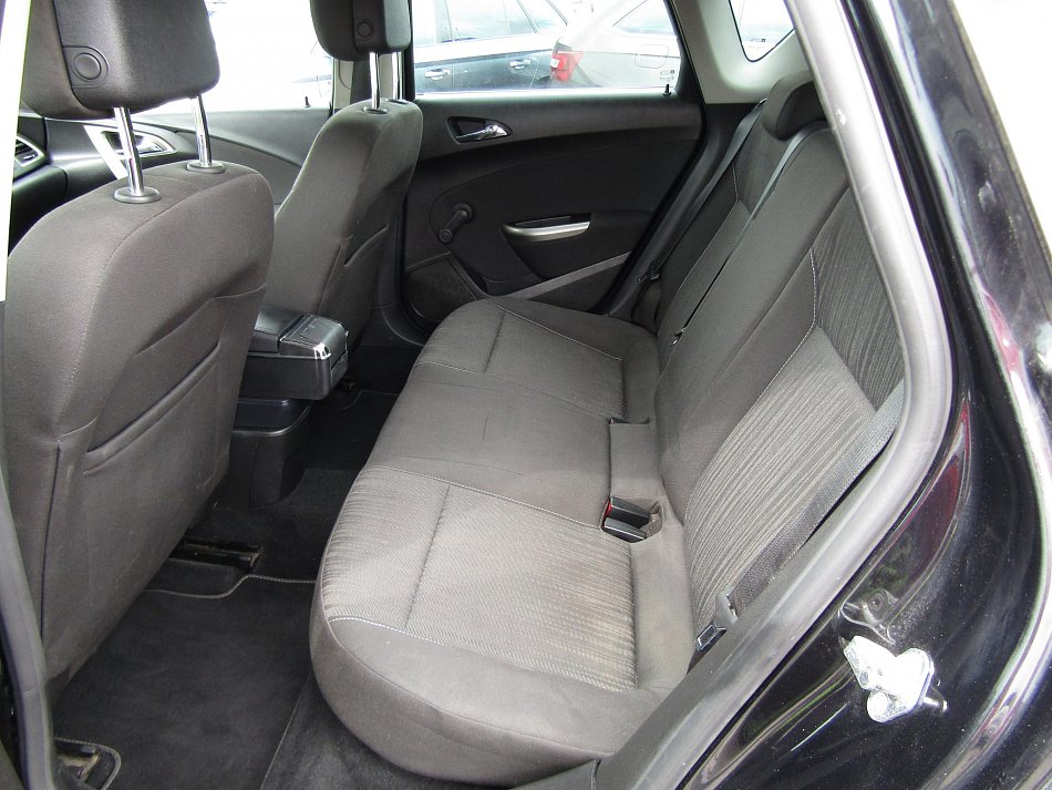 Opel Astra 1.4T 
