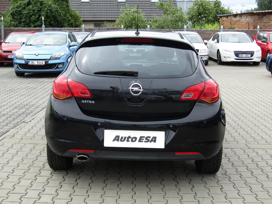 Opel Astra 1.4T 
