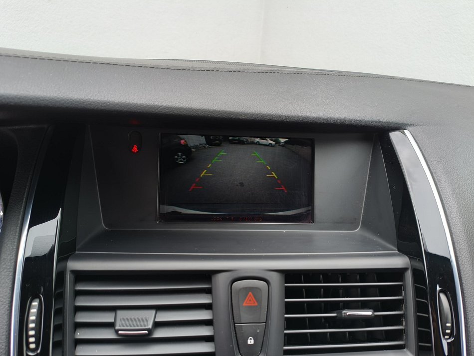 Renault Latitude 2.0 dCi 