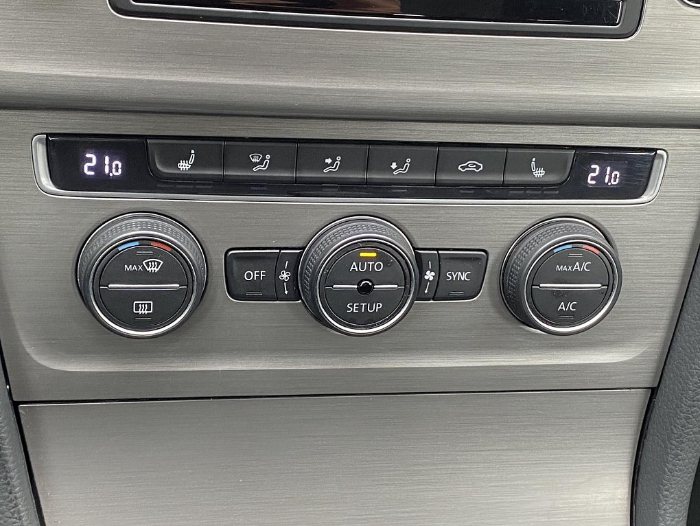 Volkswagen Golf 1.4TSi 