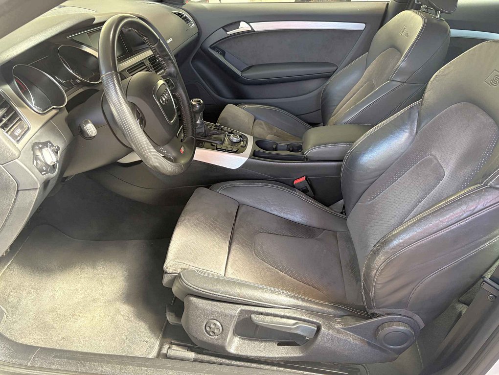 Audi A5 3.0 TDI  quattro