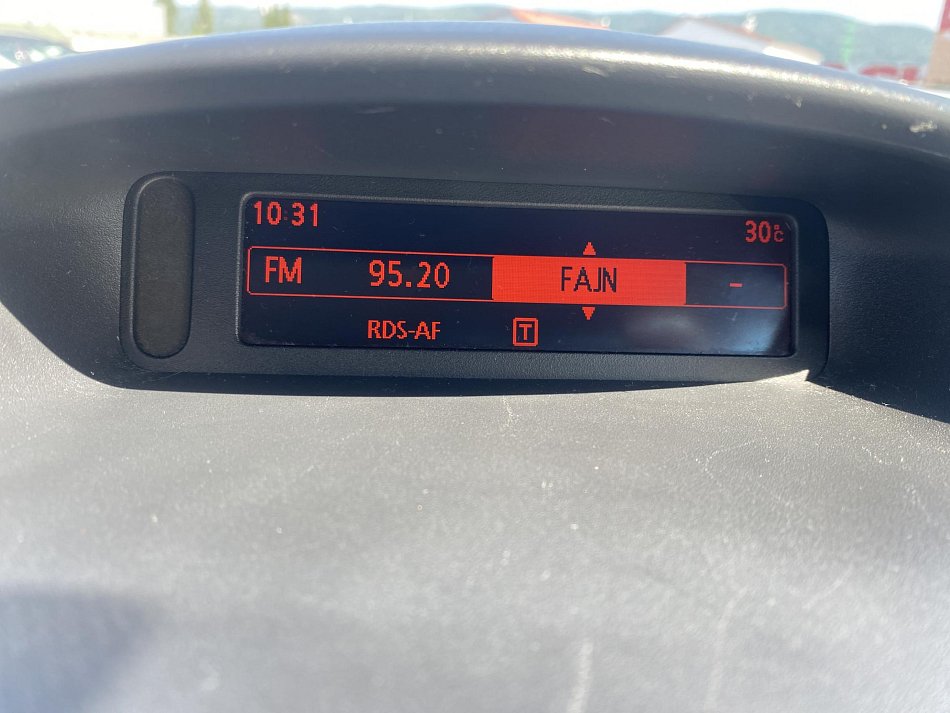 Renault Clio 1.2i 