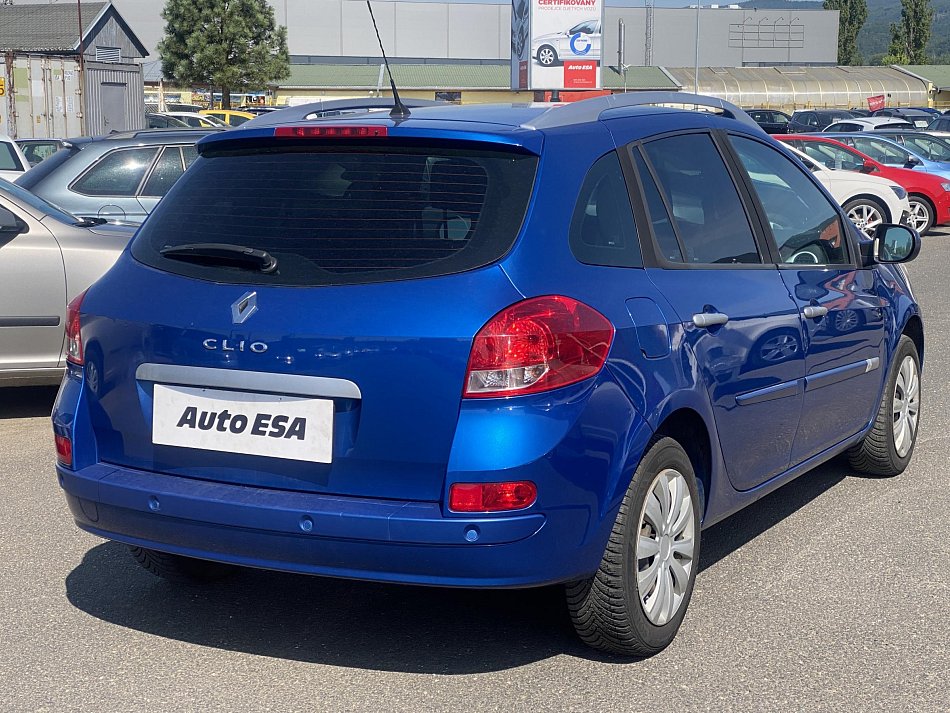 Renault Clio 1.2i 