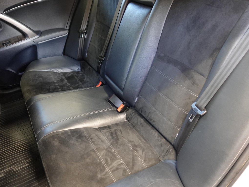 Toyota Avensis 2.0D-4D 