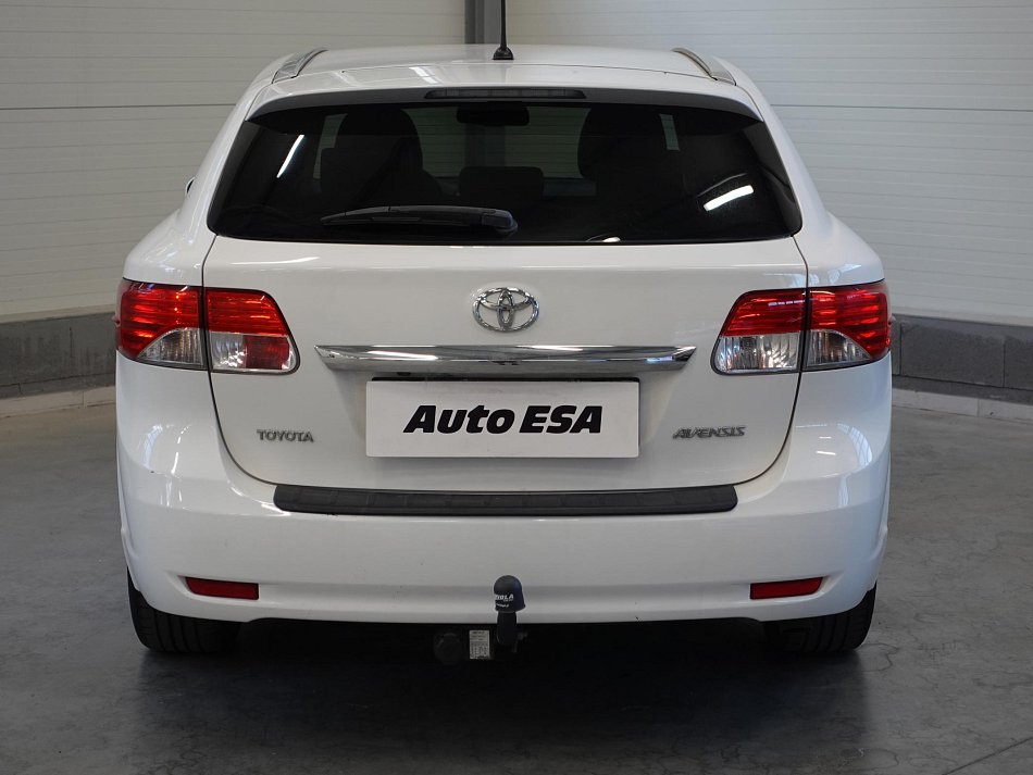 Toyota Avensis 2.0D-4D 
