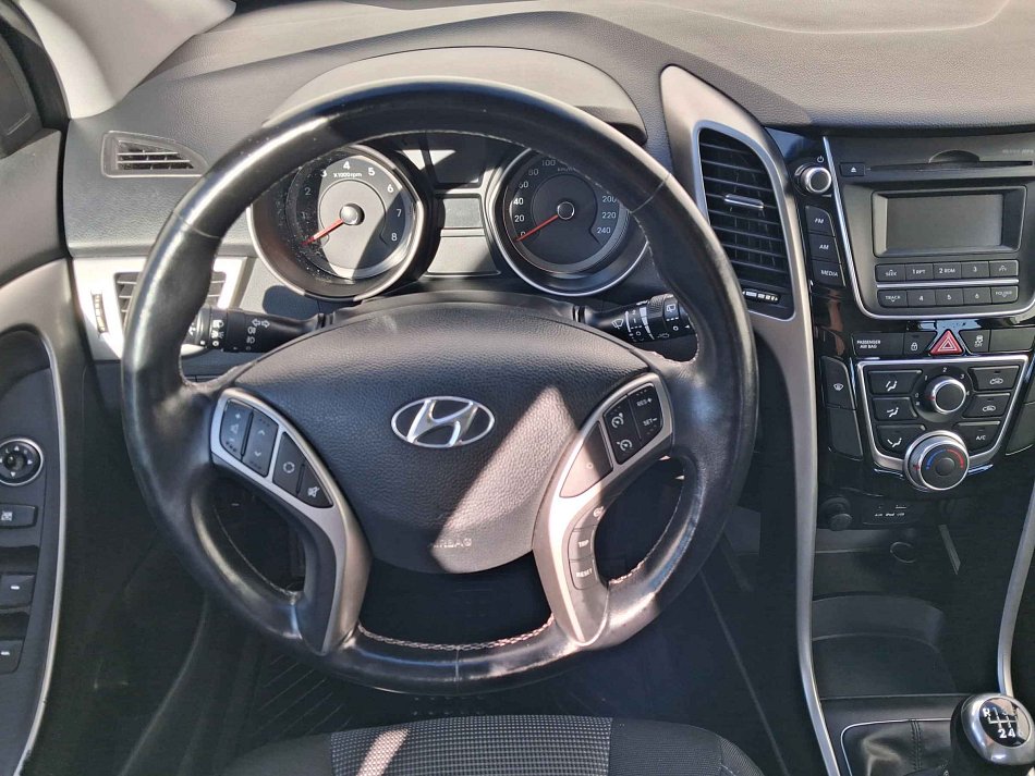Hyundai I30 1.4 i 