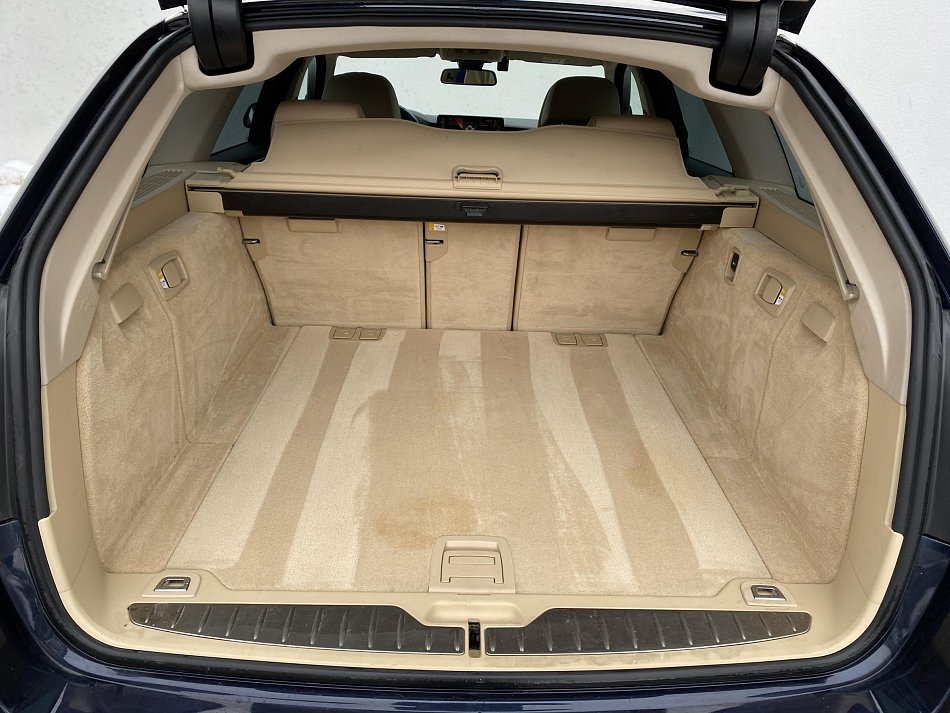 BMW Řada 5 2.0i LuxuryLine 528i xDrive