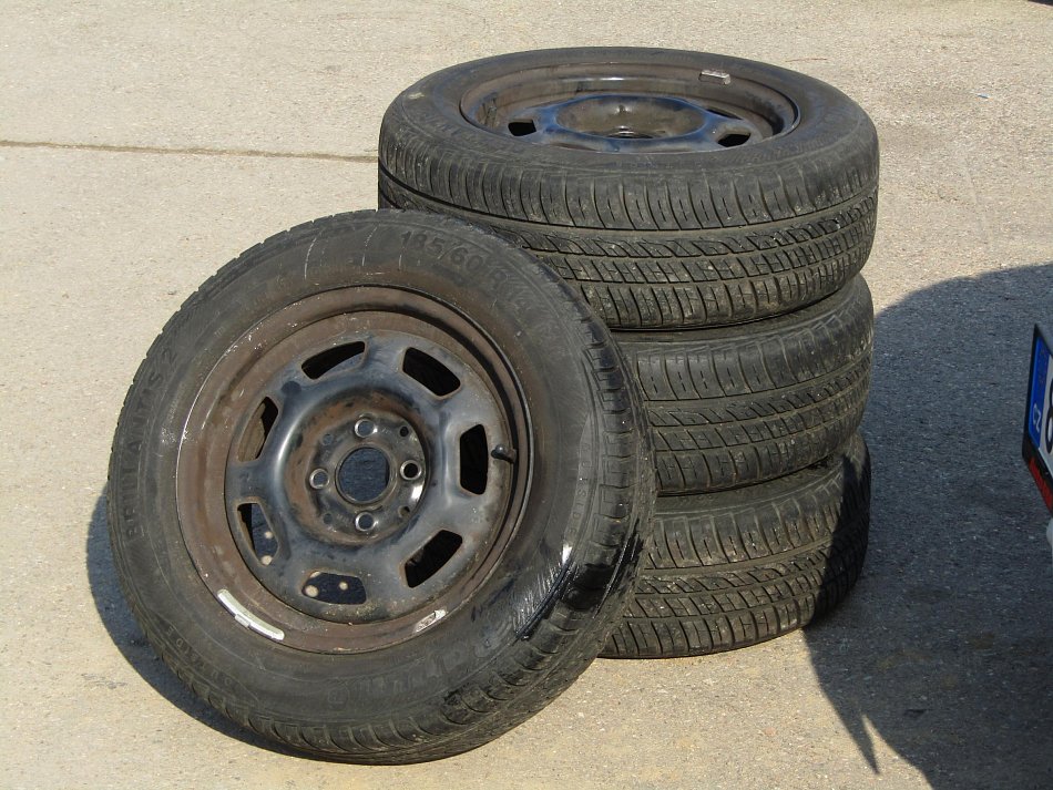 Volkswagen Polo 1.6 i 