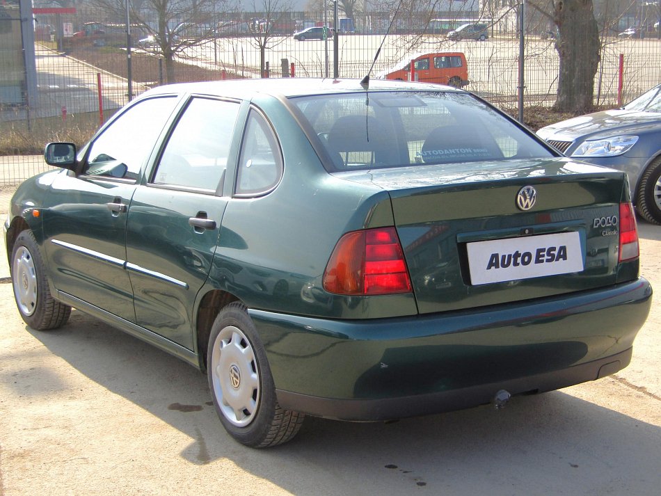 Volkswagen Polo 1.6 i 