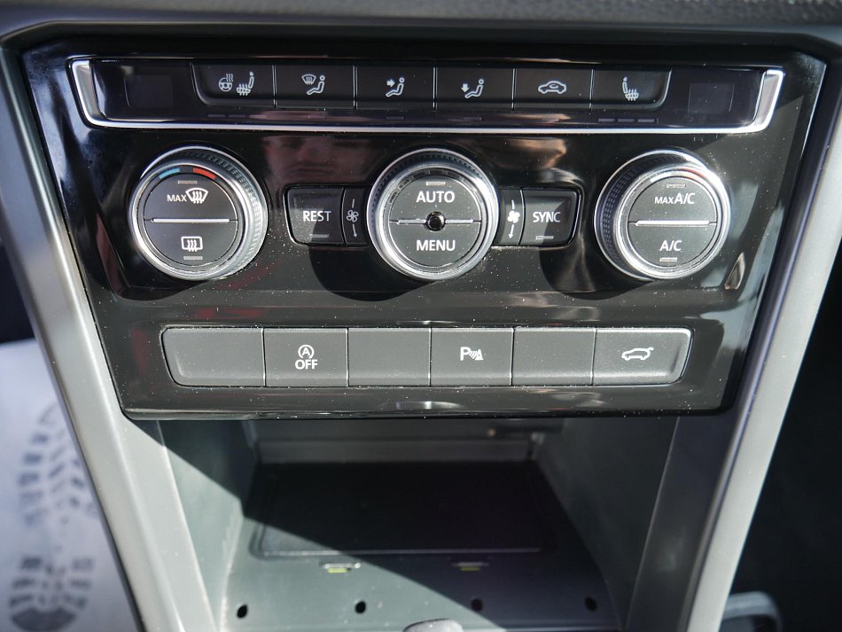 Volkswagen Touran 2.0 TDi 