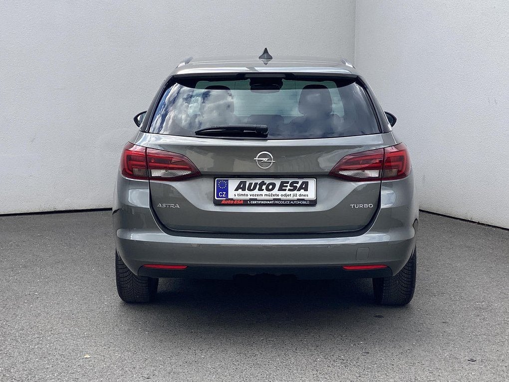 Opel Astra 1.4 T Dynamic