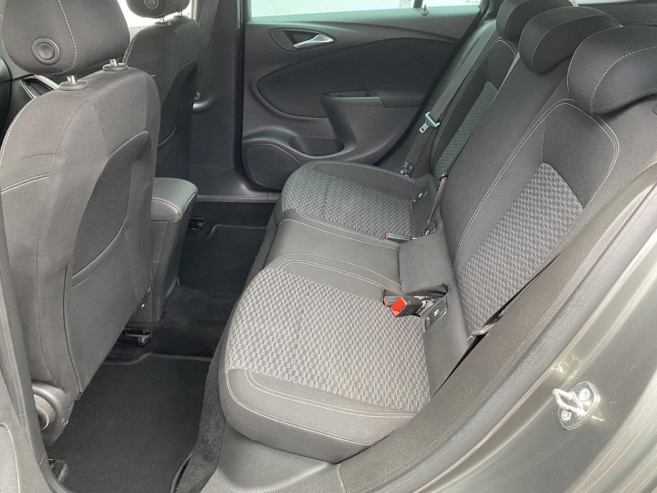 Opel Astra 1.4 T Dynamic