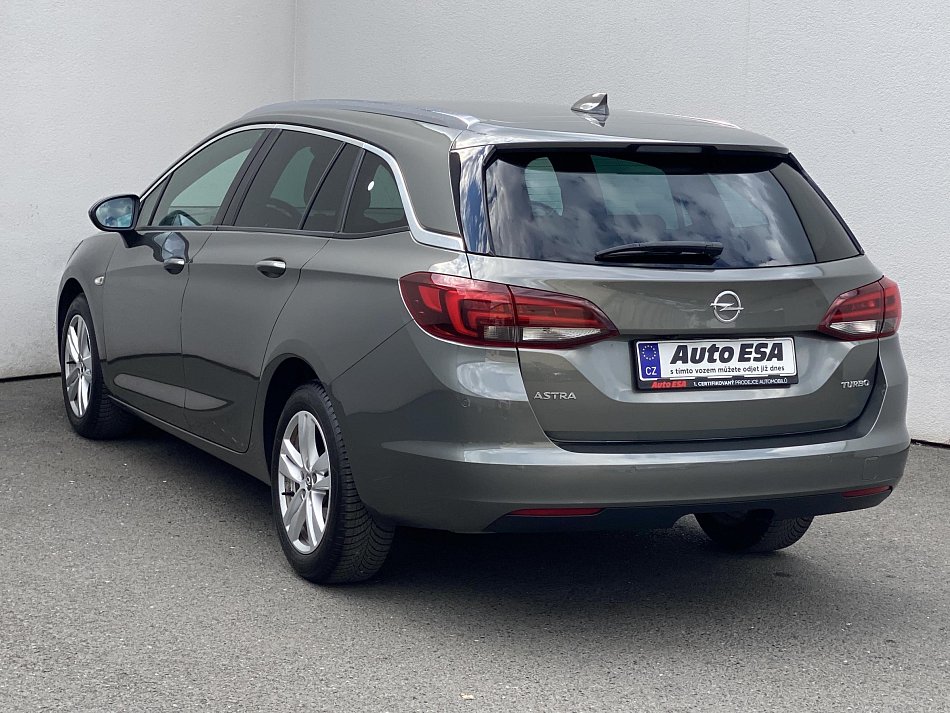 Opel Astra 1.4 T Dynamic