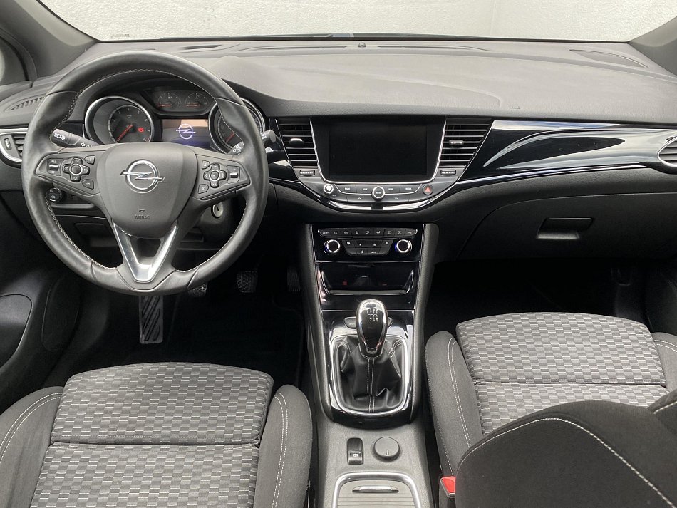 Opel Astra 1.4 T Dynamic
